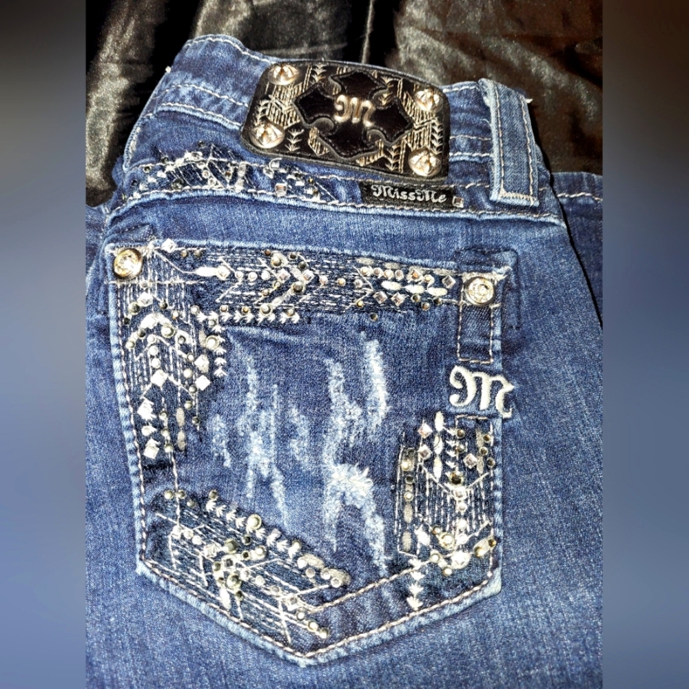 Miss me jeans size 27!